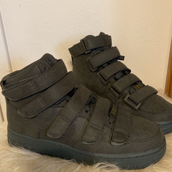 Nike x Billie Eilish Air Force 1 high strap - Picture 2 of 5